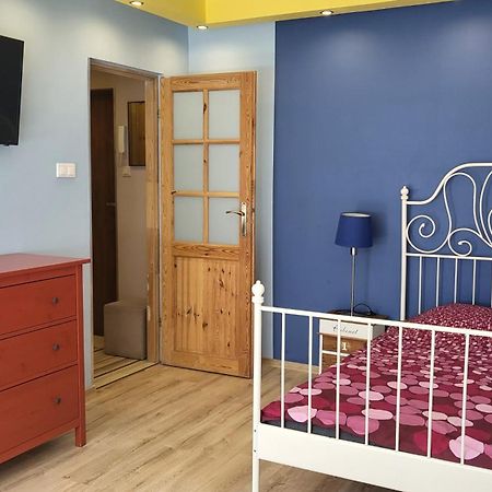 Studiospanie Studio Kapitana Z Balkonem Na Parterze Danzica Esterno foto