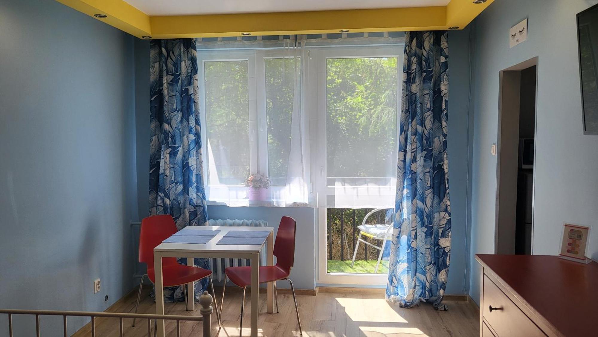 Studiospanie Studio Kapitana Z Balkonem Na Parterze Danzica Esterno foto